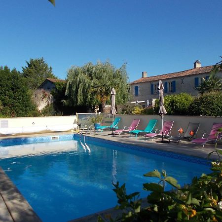 Le Clos Des Palmiers Saint-Ouen-d'Aunis Exterior photo