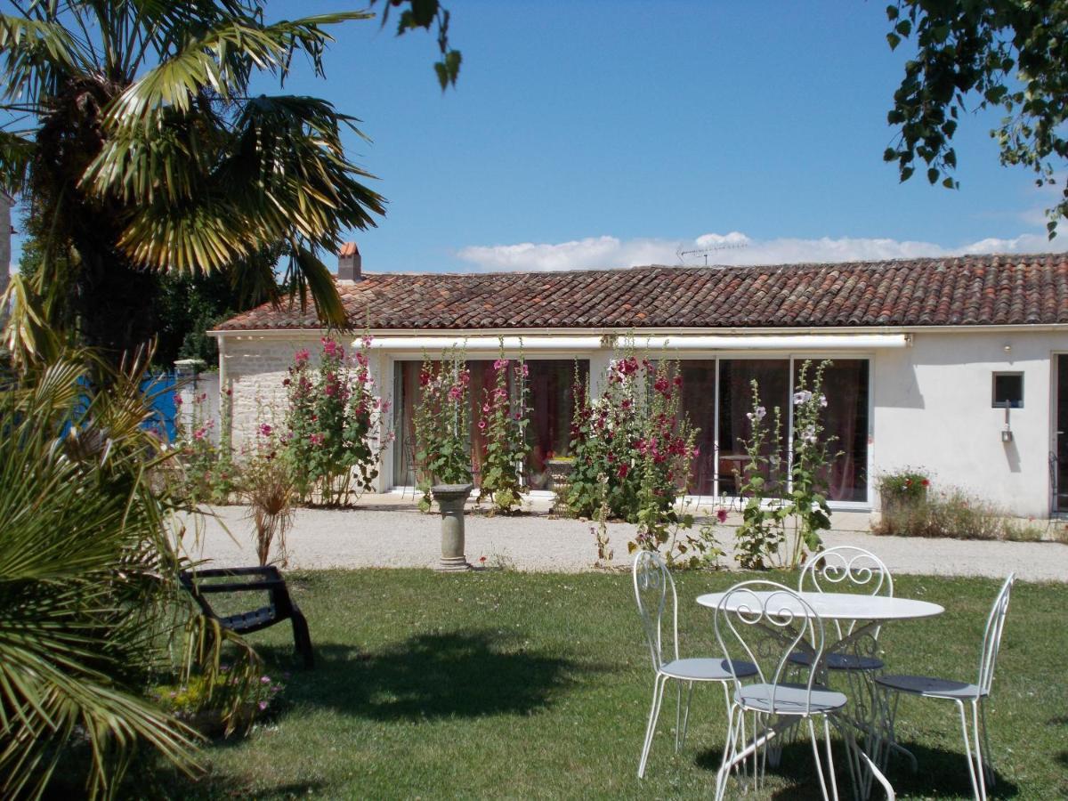 Le Clos Des Palmiers Saint-Ouen-d'Aunis Exterior photo